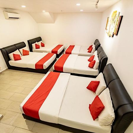 Mary J Hotel Family 10 Pax Room Кота-Бару Экстерьер фото