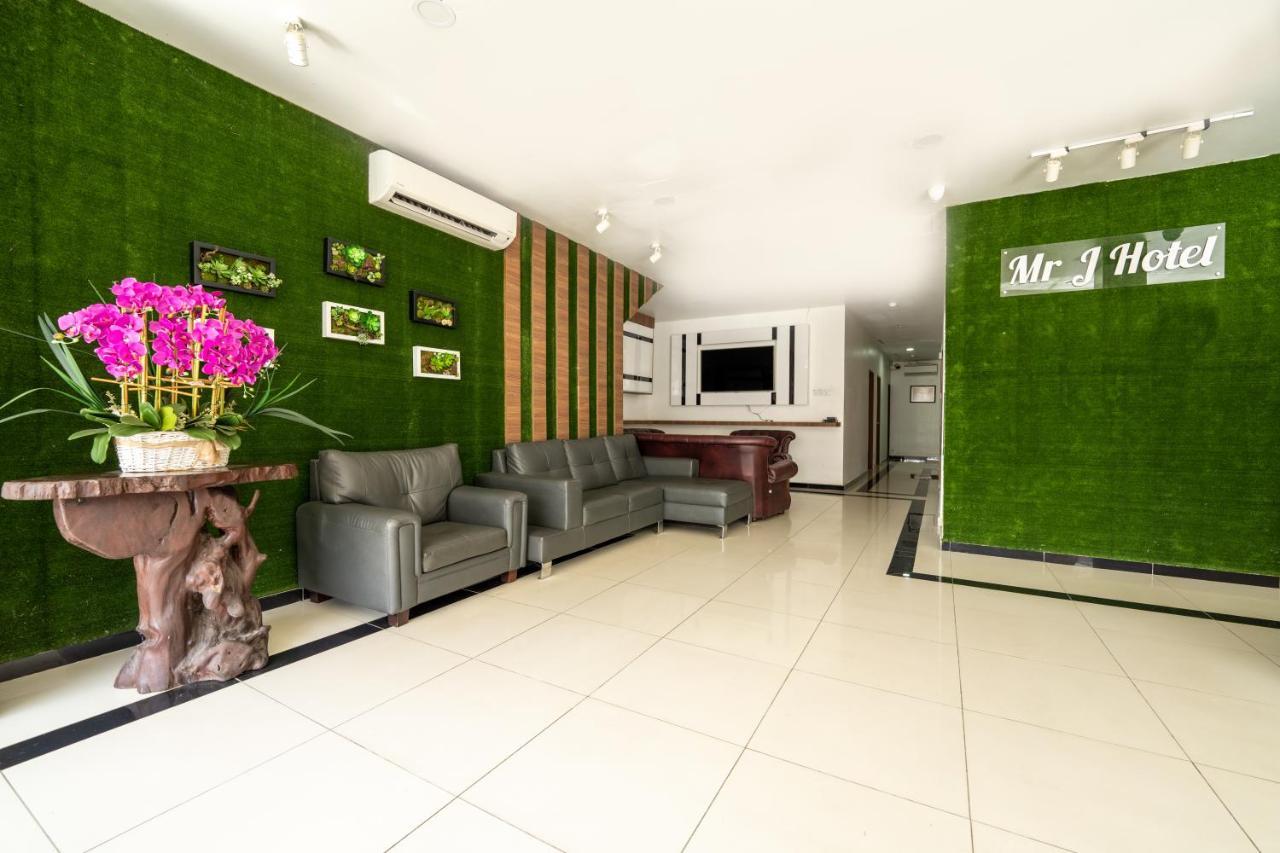 Mary J Hotel Family 10 Pax Room Кота-Бару Экстерьер фото