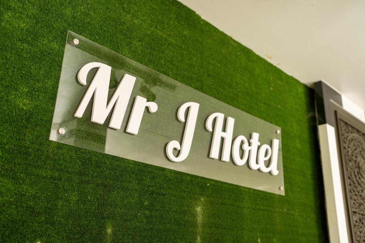Mary J Hotel Family 10 Pax Room Кота-Бару Экстерьер фото